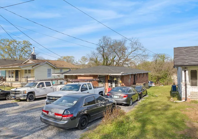 Photo 13 of Single family home for sale at 1405 Wheeler Avenue, Chattanooga, TN 37406 | MLS# 2943111 | Listing updated on 2025-07-17