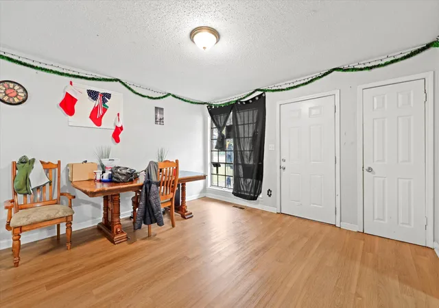 Photo 2 of Single family home for sale at 1405 Wheeler Avenue, Chattanooga, TN 37406 | MLS# 2943111 | Listing updated on 2025-07-17