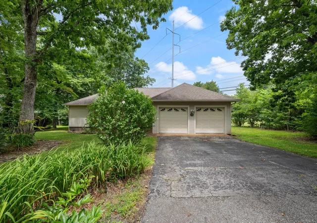 1st image of 106 Gilford Ter, Crossville, TN 38558 | MLS# 2944567