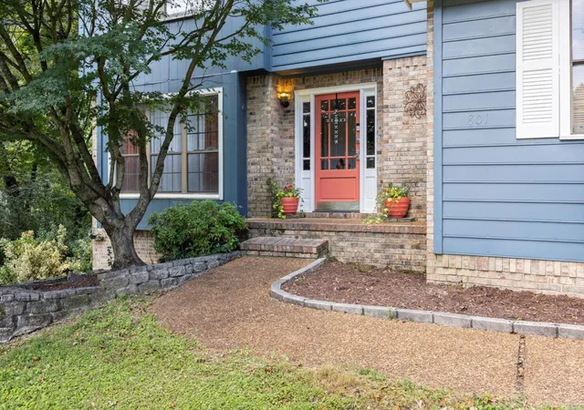 Photo 2 of Single family home for sale at 801 Susan Carol Ln, Chattanooga, TN 37421 | MLS# 3225637 | Listing updated on 2026-08-08