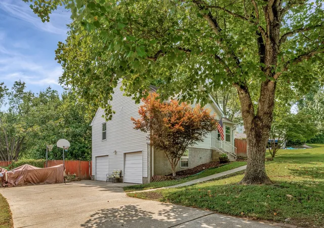 3rd image of 3205 Dockside Dr, Hermitage, TN 37076 | MLS# 2946496
