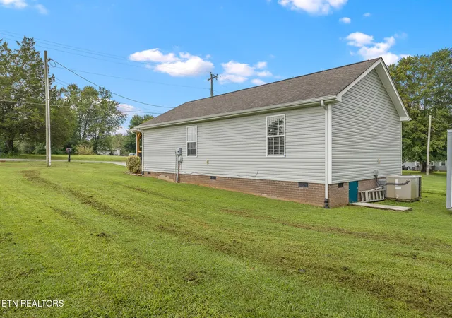 Homes for sale in Englewood, TN | 19 Mckinney St, Englewood, TN 37329 | MLS# 3243006