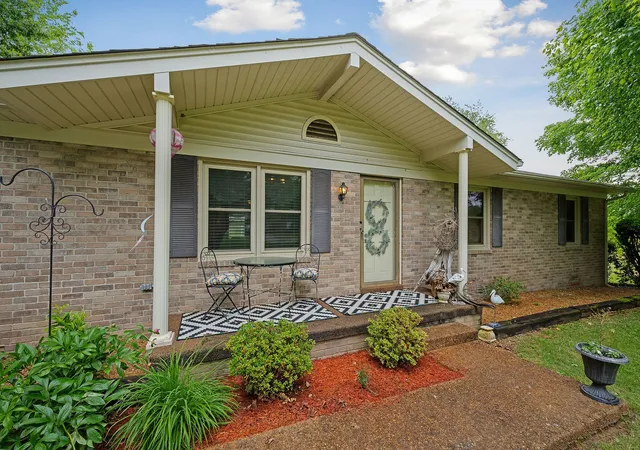 2nd image of 8565 Old Kentucky Rd, Sparta, TN 38583 | MLS# 2945255