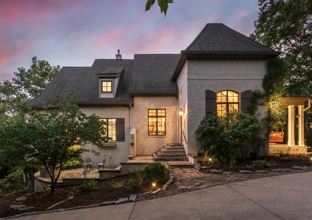 1st image of 6045 Sherwood Ct, Nashville, TN 37215 | MLS# 2963561