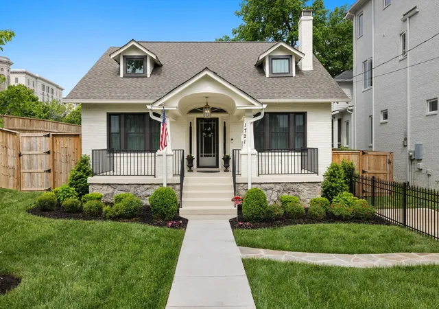 2nd image of 1721 15th Ave S, Nashville, TN 37212 | MLS# 2946824