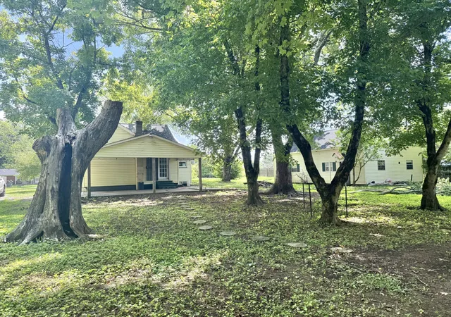 Homes for sale in Saint Joseph, TN | 604 S Main St, Saint Joseph, TN 38481 | MLS# 2946075