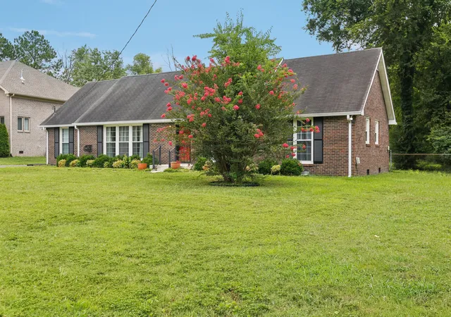 3rd image of 8024 Regency Dr, Nashville, TN 37221 | MLS# 2963074
