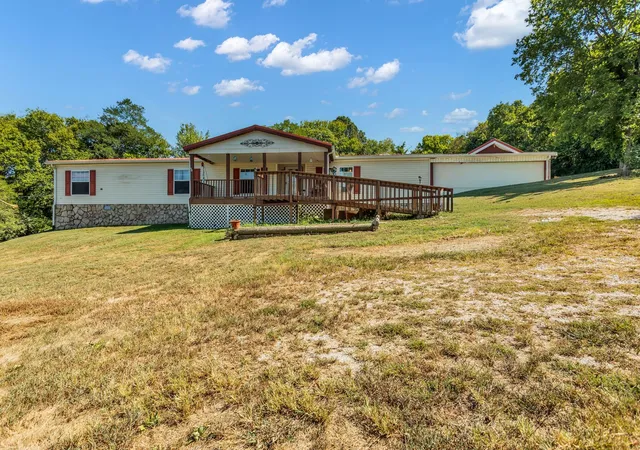 Homes for sale in Columbia, TN | 4107 Trousdale Lane, Columbia, TN 38401 | MLS# 2969597