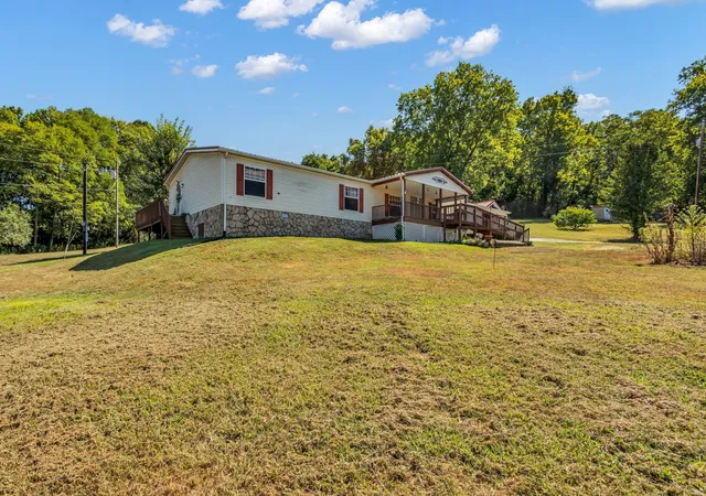 Homes for sale in Columbia, TN | 4107 Trousdale Lane, Columbia, TN 38401 | MLS# 2969597