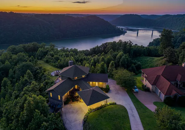 2nd image of 615 Watercolor Dr, Sparta, TN 38583 | MLS# 2957679