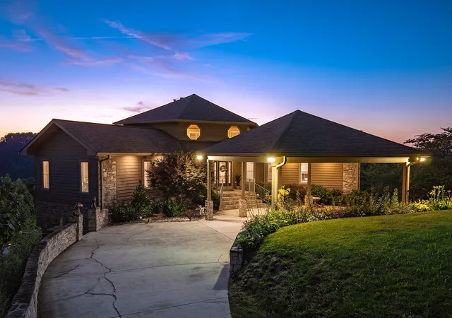 1st image of 615 Watercolor Dr, Sparta, TN 38583 | MLS# 2957679