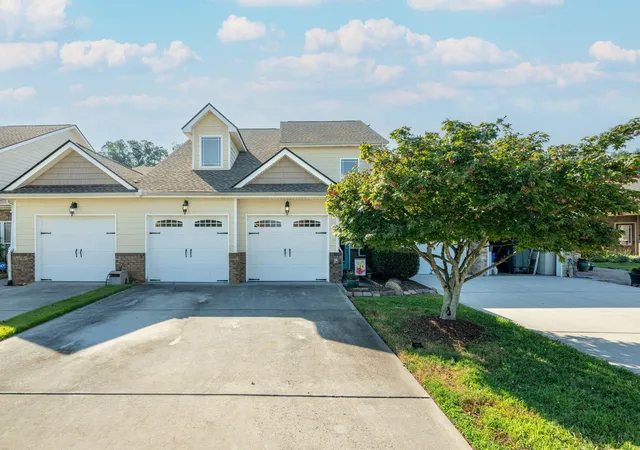 Photo 1 of Single family home for sale at 5388 Mandarin Circle, Hixson, TN 37343 | MLS# 2991367 | Listing updated on 2025-10-15