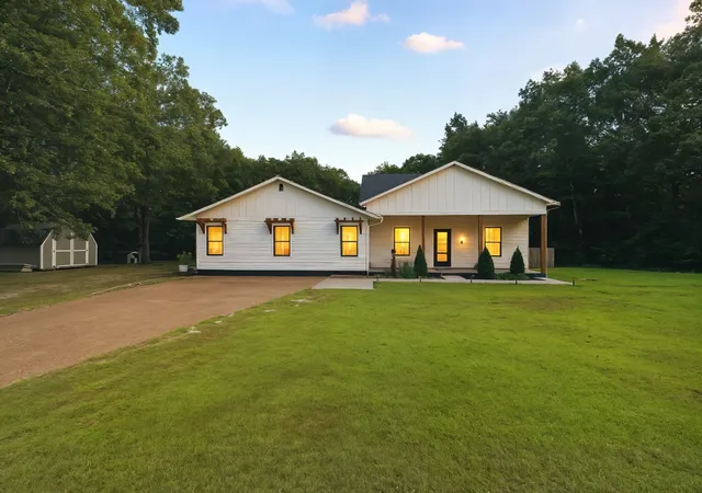 1st image of 157 Indian Creek Rd, Hohenwald, TN 38462 | MLS# 2969943