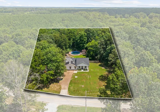 34th image of 157 Indian Creek Rd, Hohenwald, TN 38462 | MLS# 2969943