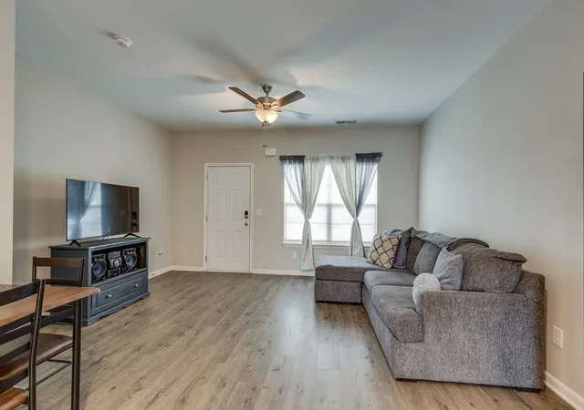 Photo 4 of Townhouse for sale at 335 Kristen Ct, Columbia, TN 38401 | MLS# 2963495 | Listing updated on 2025-08-12