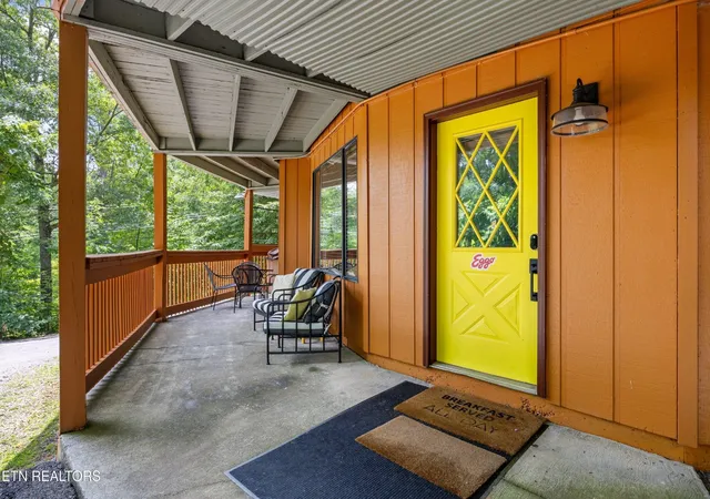 2nd image of 1318 Garrett Dr, Gatlinburg, TN 37738 | MLS# 3034141