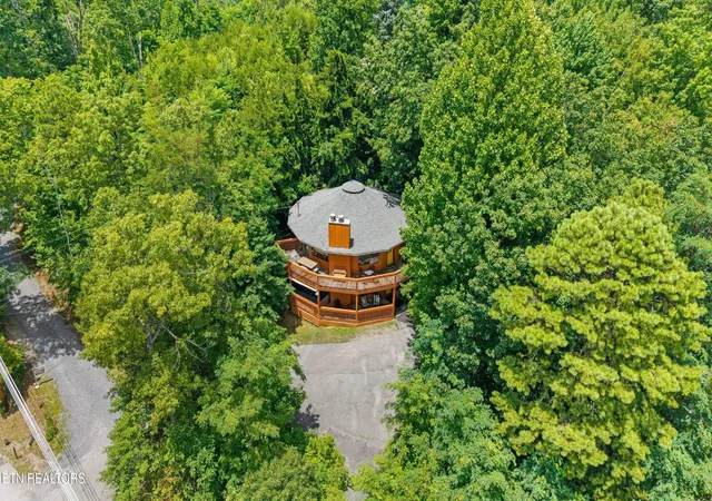 4th image of 1318 Garrett Dr, Gatlinburg, TN 37738 | MLS# 3034141