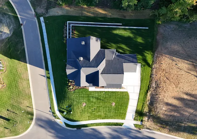 Photo 2 of Single family home for sale at 9405 Dewaal Ridge, Brentwood, TN 37027 | MLS# 3148747 | Listing updated on 2026-10-07