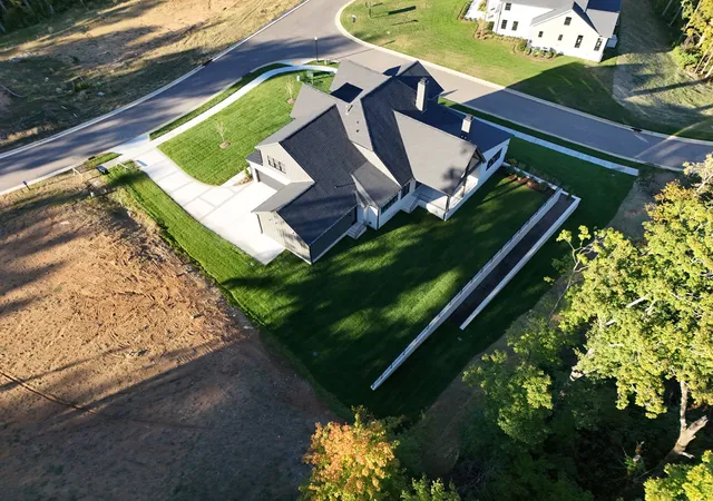 Photo 3 of Single family home for sale at 9405 Dewaal Ridge, Brentwood, TN 37027 | MLS# 3148747 | Listing updated on 2026-10-07