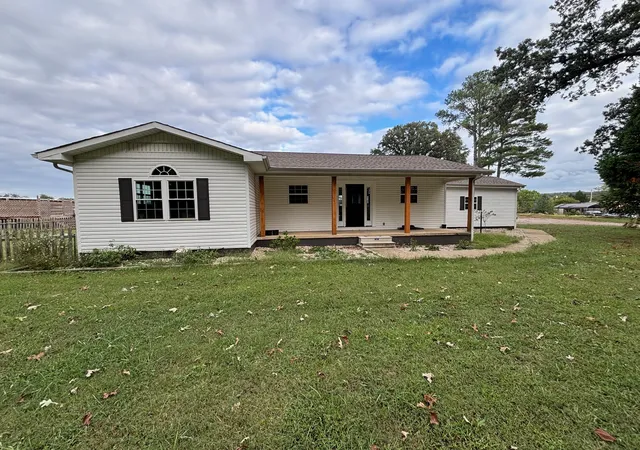 1st image of 1313 Liberty Rd, Winchester, TN 37398 | MLS# 2958478