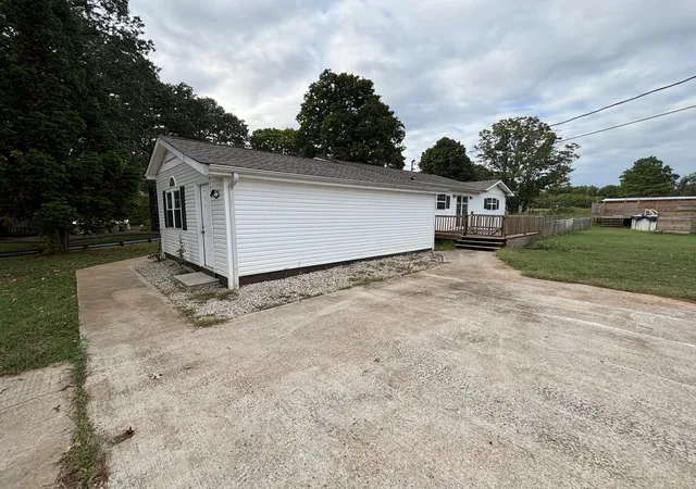 5th image of 1313 Liberty Rd, Winchester, TN 37398 | MLS# 2958478