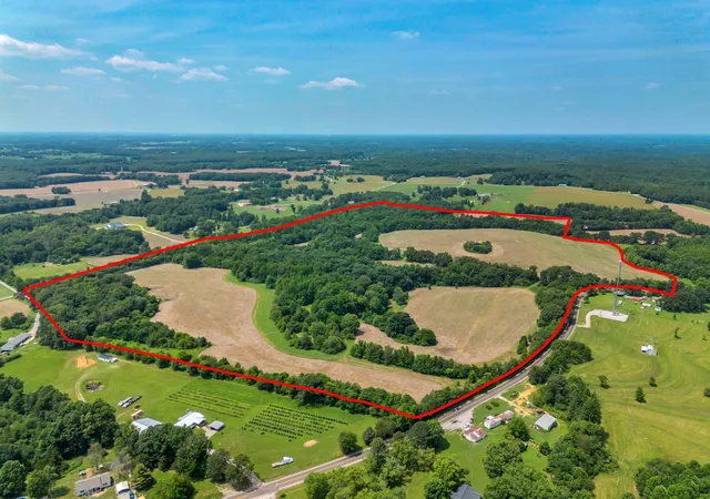 1st image of 1 Hurricane Creek Rd, Lawrenceburg, TN 38464 | MLS# 2958572