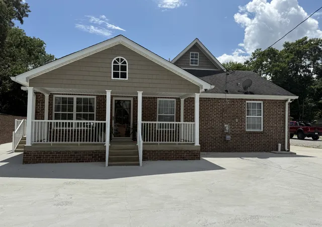 1st image of 312 Union St, Tullahoma, TN 37388 | MLS# 3032966