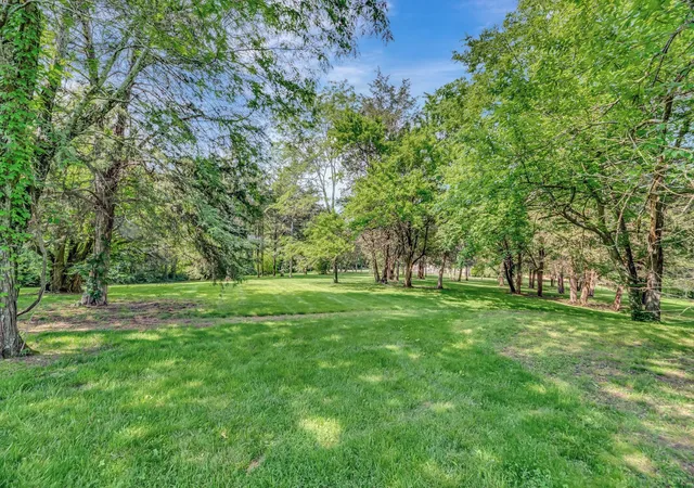 Photo 1 of Land for sale at 10 Bancroft Pl, Nashville, TN 37215 | MLS# 2971359 | Listing updated on 2026-07-27