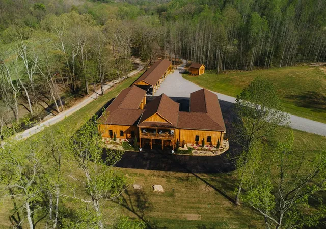 Photo 2 of Single family home for sale at 3105 Coy Hl Rd, Olivehill, TN 38475 | MLS# 2971998 | Listing updated on 2026-09-29