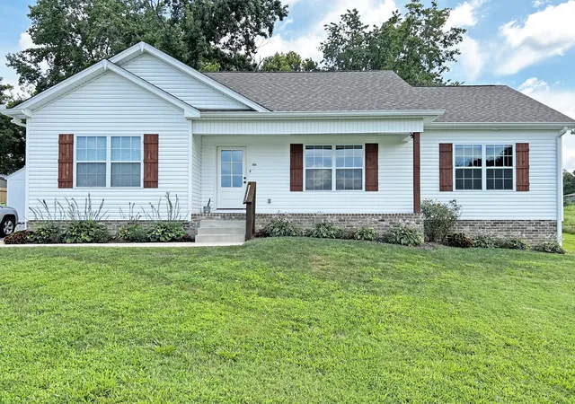 1st image of 1004 Gaines Hill Rd, Westmoreland, TN 37186 | MLS# 2963692