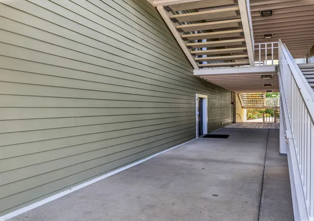 3rd image of 4848 Bevendean Dr, Nashville, TN 37211