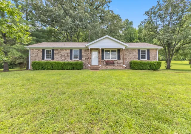 Homes for sale in Kingston Springs, TN | 234 Hickory Dr, Kingston Springs, TN 37082 | MLS# 3234273