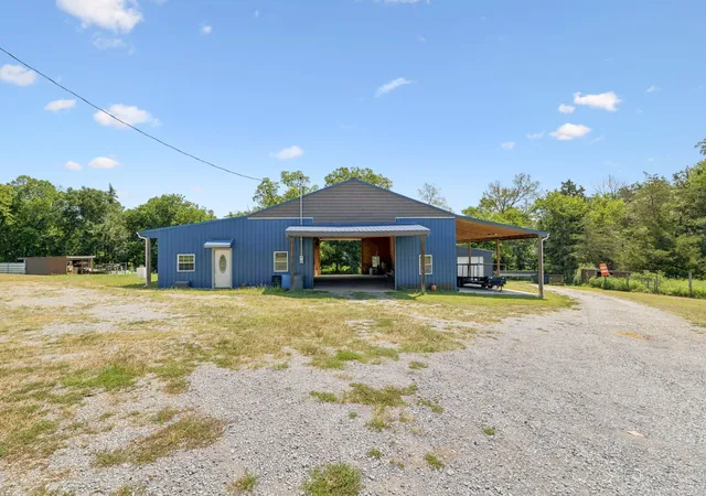 1st image of 942 Fay Creek Rd, Wartrace, TN 37183 | MLS# 2964576