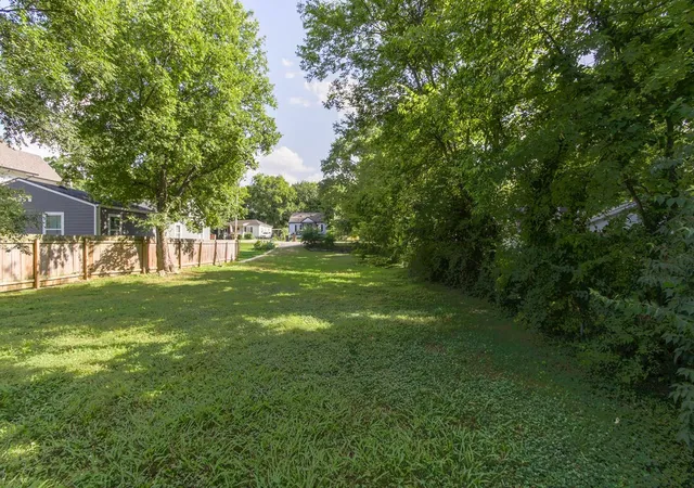 3rd image of 303 Edith Ave, Nashville, TN 37207 | MLS# 2971208