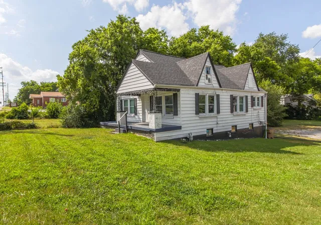 1st image of 435 E Trinity Ln, Nashville, TN 37207 | MLS# 2971210
