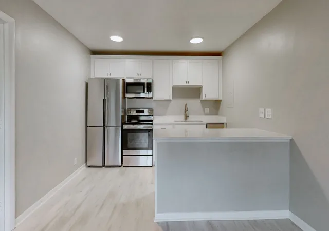 Photo 3 of Condo for sale at 2601 Hillsboro Pike #C15, Nashville, TN 37212 | MLS# 2967805 | Listing updated on 2026-10-14
