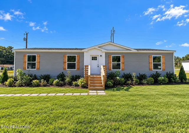 Photo 1 of Manufactured home for sale at 126 Pullman Ln, Oneida, TN 37841 | MLS# 3613227 | Listing updated on 2026-10-08