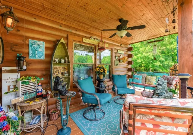 Photo 2 of Single family home for sale at 601 Castle St, Mcminnville, TN 37110 | MLS# 2968481 | Listing updated on 2025-08-12