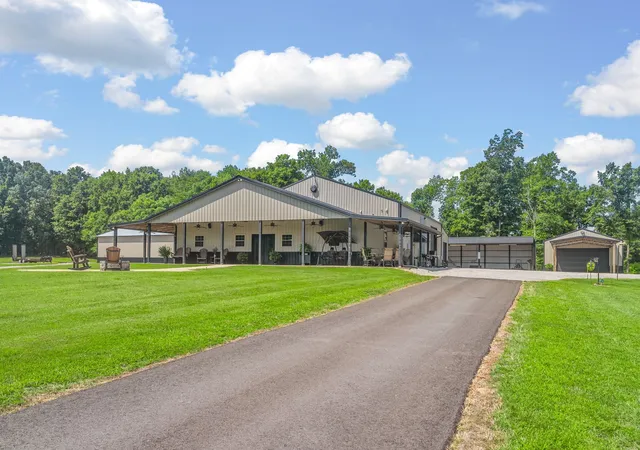 3rd image of 950 Choate Rd, Dickson, TN 37055 | MLS# 2968339