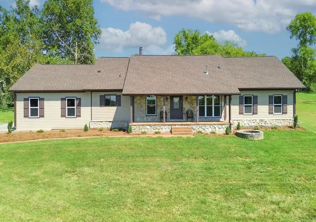 2nd image of 1029 Robertson Rd Ne, Gallatin, TN 37066 | MLS# 2979149