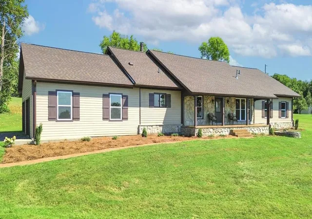 3rd image of 1029 Robertson Rd NE, Gallatin, TN 37066 | MLS# 2979149