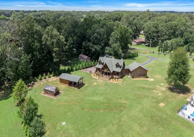 2nd image of 530 Parkway Road, Tullahoma, TN 37388 | MLS# 2969739