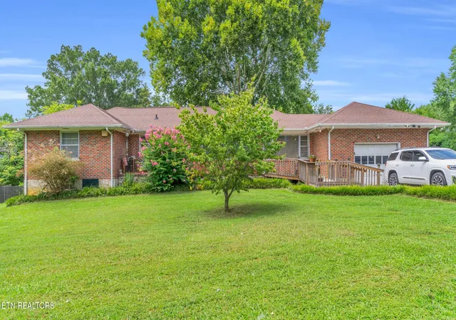 1st image of 2105 Mcbrien Rd, Chattanooga, TN 37412 | MLS# 2969671