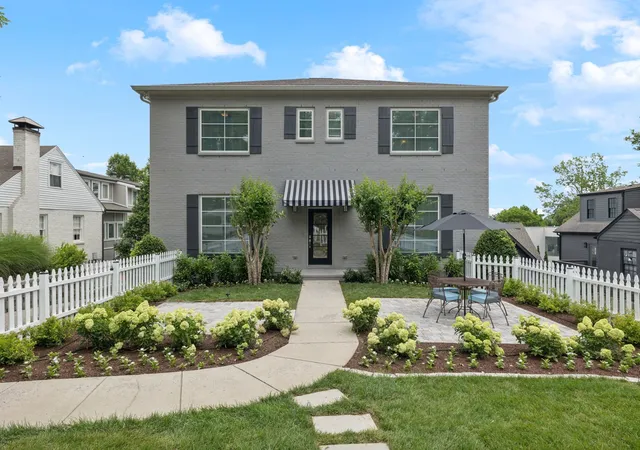 1st image of 1818 Wildwood Ave, Nashville, TN 37212 | MLS# 2971354