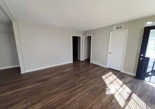 Photo 2 of Single family home for sale at 5169 Braden Dr, Memphis, TN 38127 | MLS# 2971063 | Listing updated on 2025-09-25