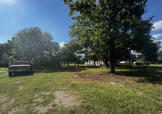 Photo 3 of Manufactured home for sale at 6257 E Buckeye Btm Rd, Murfreesboro, TN 37129 | MLS# 2970747 | Listing updated on 2026-09-03