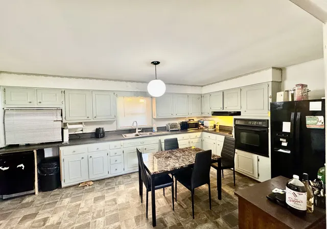 4th image of 313 Wayne Dr, Hopkinsville, KY 42240 | MLS# 2970850