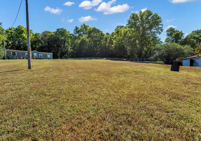 Photo 1 of Land for sale at 4107 Trousdale Ln, Columbia, TN 38401 | MLS# 2970895 | Listing updated on 2026-08-26