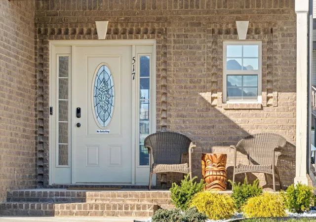 2nd image of 517 Low Country Ct, Clarksville, TN 37042 | MLS# 2971582