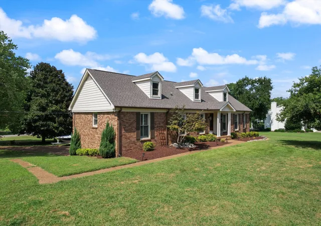 1st image of 100 Sioux Ct, Hendersonville, TN 37075 | MLS# 2987843